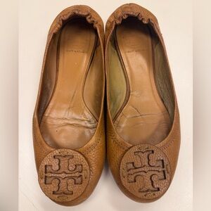Tory Burch Reva Flats in Cognac